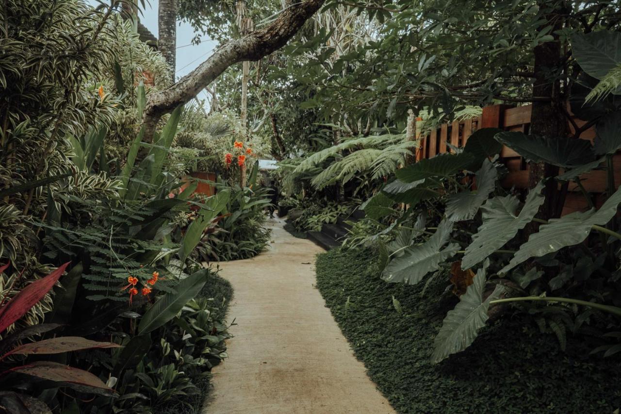 Alam Wayang - Chse Certified Resort